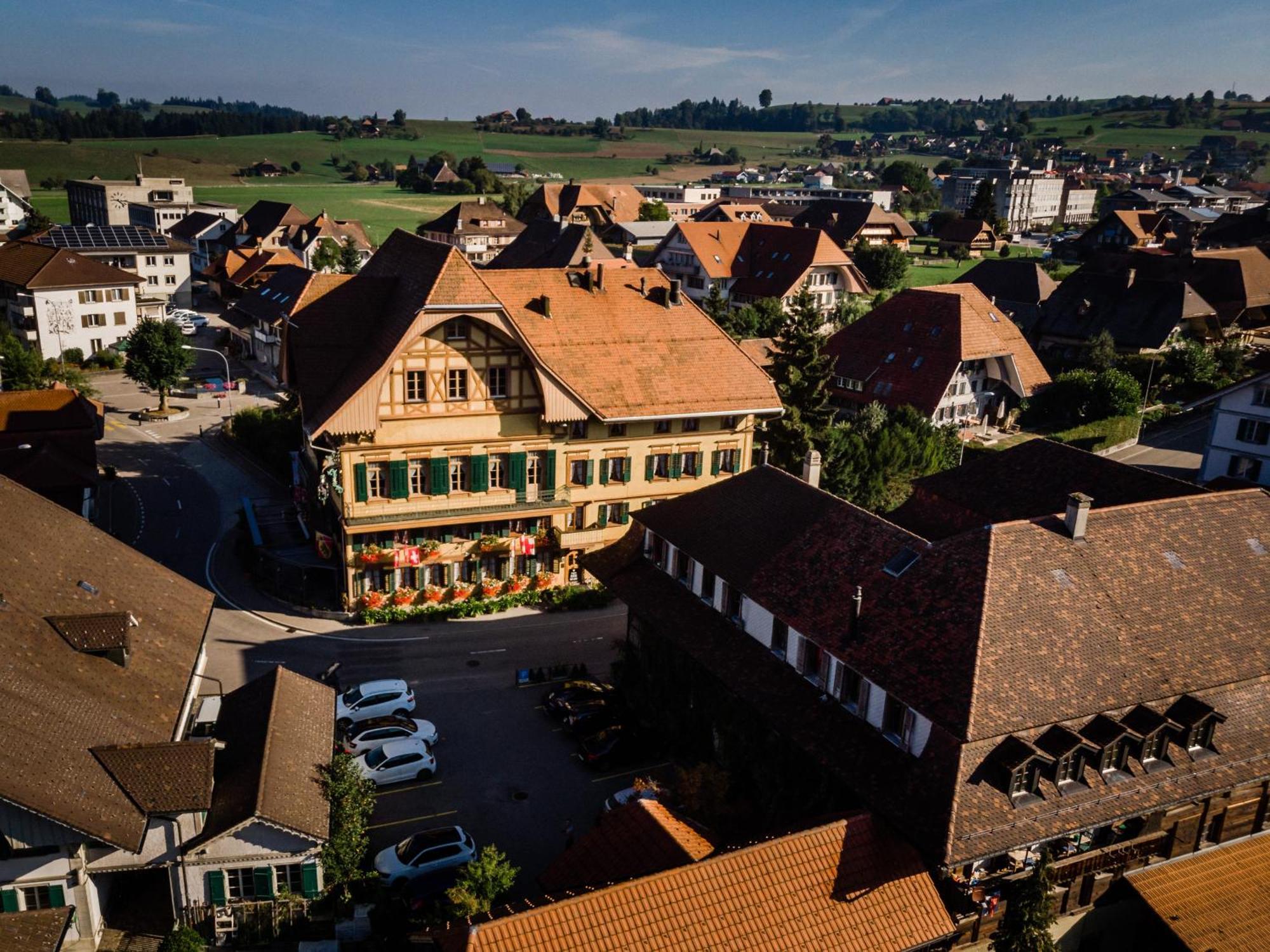 Hotel Bären Sumiswald Exteriör bild