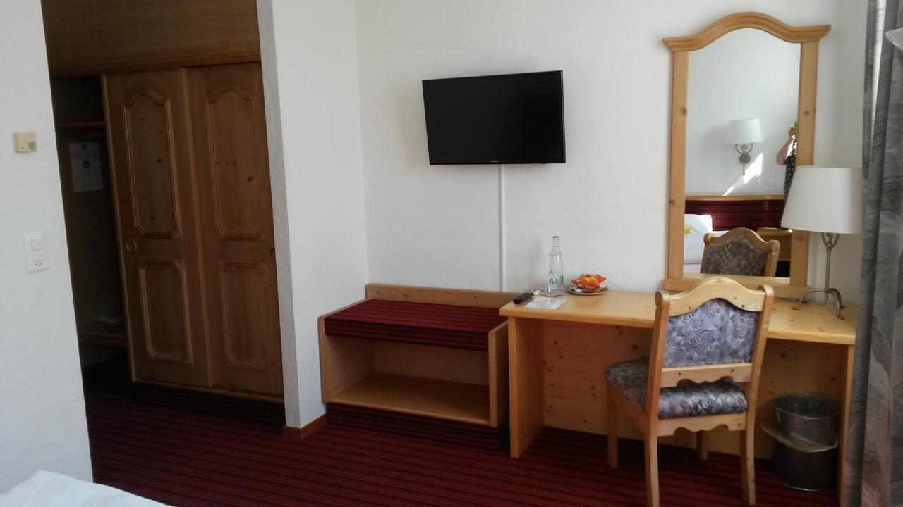 Hotel Bären Sumiswald Exteriör bild